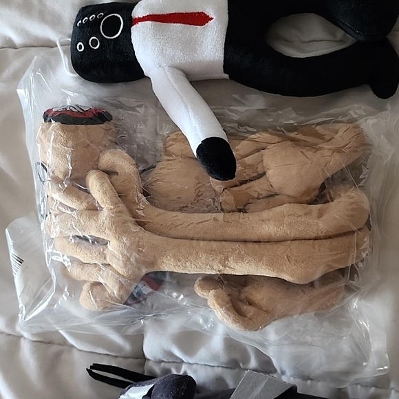 Skibidi toilet plush dolls - Picture 4 of 5